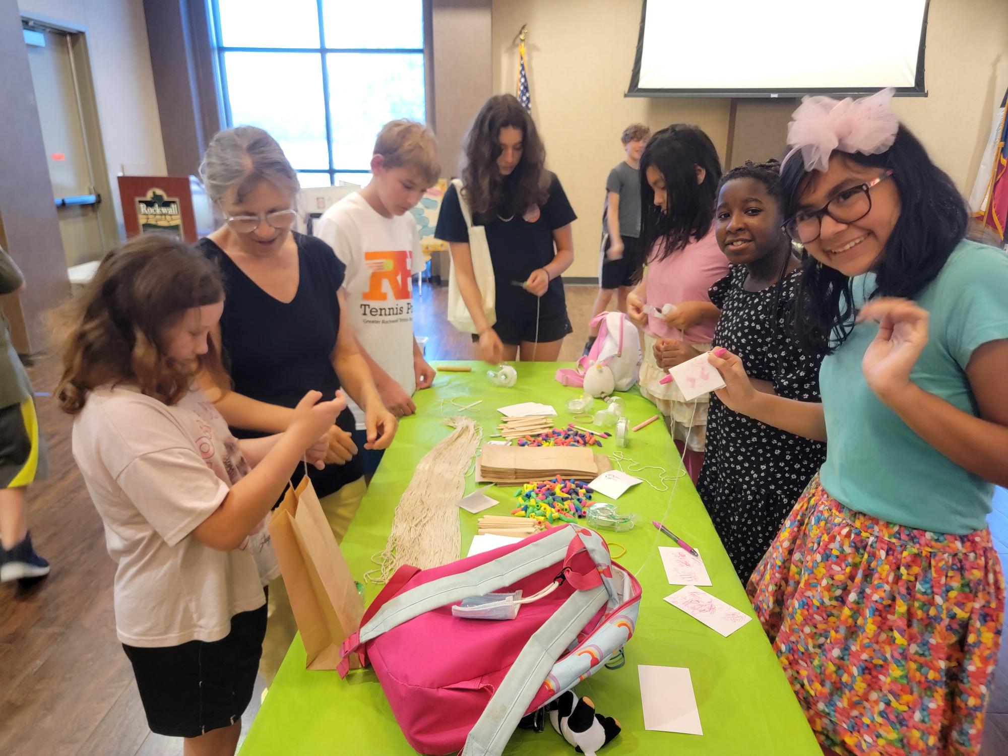 Kim Lehman Buzz about Bees Teen Program Pic 7