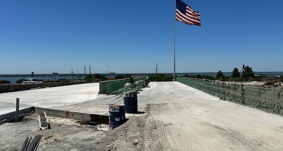 Horizon Bridge Photo